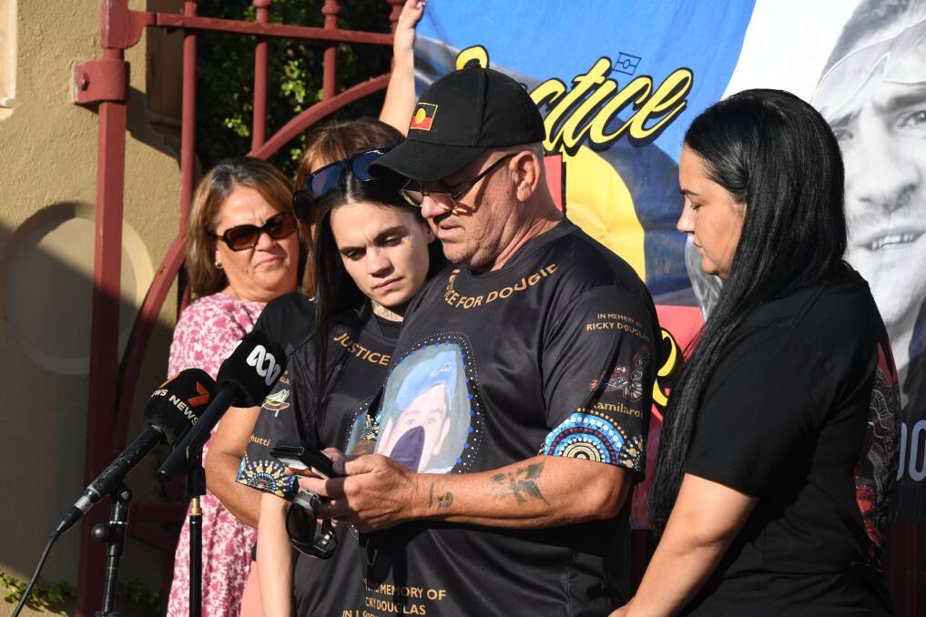 Ricky Hampson Sr addresses the media outside Dubbo court on March 8, 2024, at the close of the inquest. Picture by Amy McIntyre